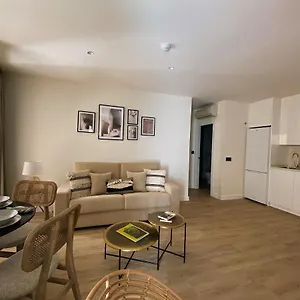 Oasis Backpackers' Apartment Málaga